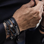 PULSEIRA EM COURO NÓ DIREITO